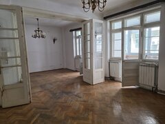 Piata Unirii, pe Bibescu Voda, 3 minute metrou, etajul 1